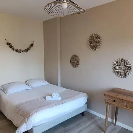 En Centre Ville, Avec Parking *