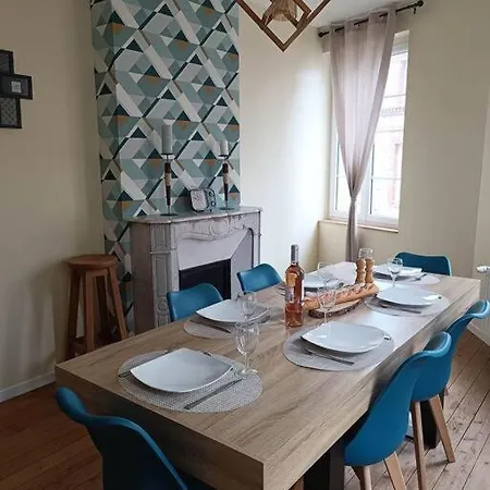 Διαμέρισμα En Centre Ville, Avec Parking *