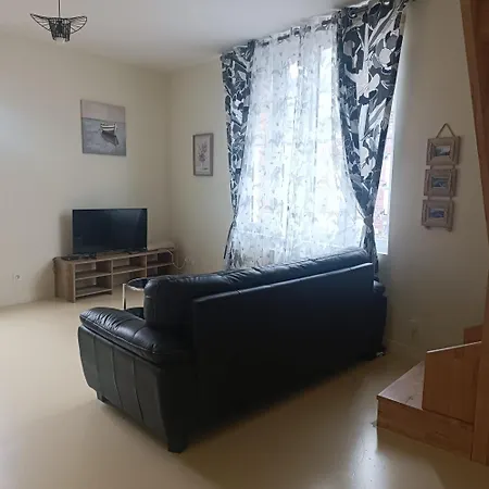 En Centre Ville, Avec Parking Διαμέρισμα